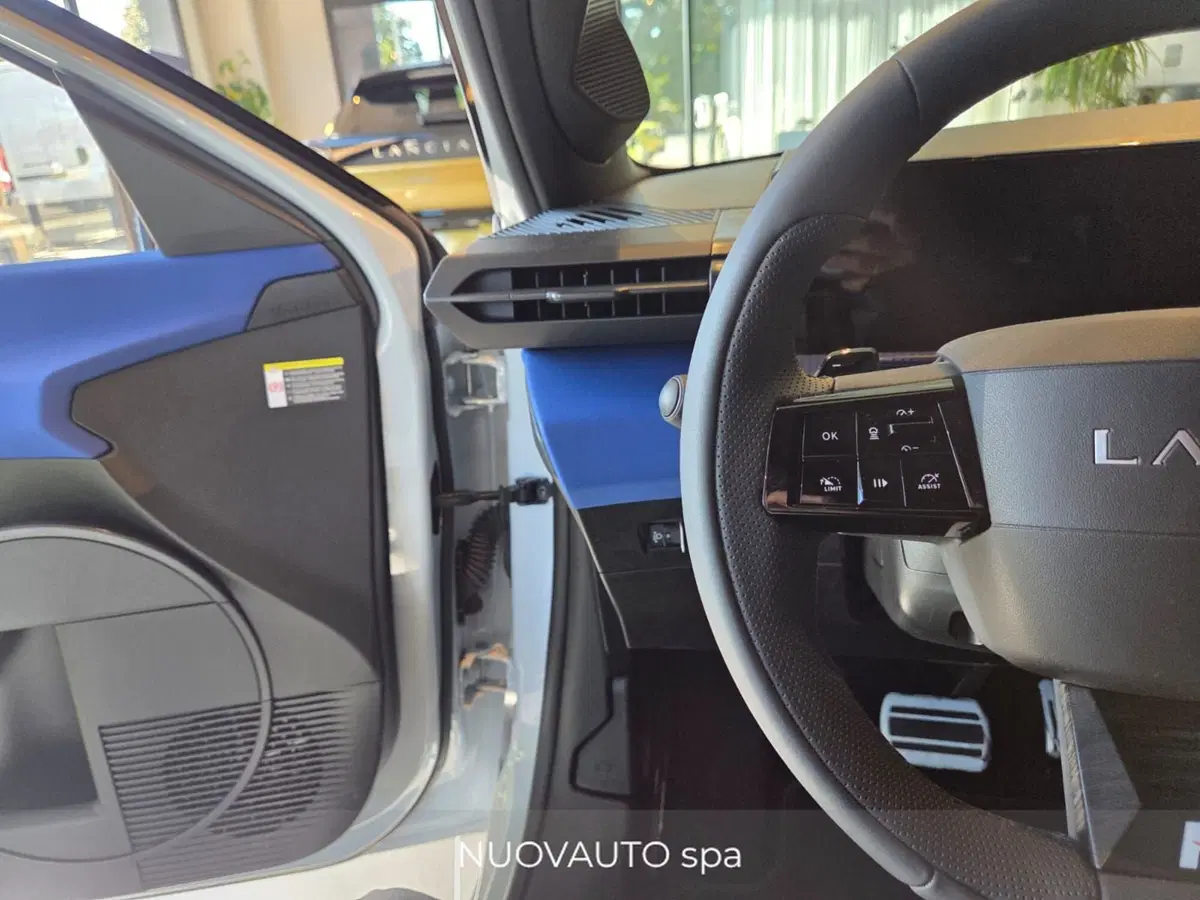 Lancia Ypsilon nuova a Arezzo (8)