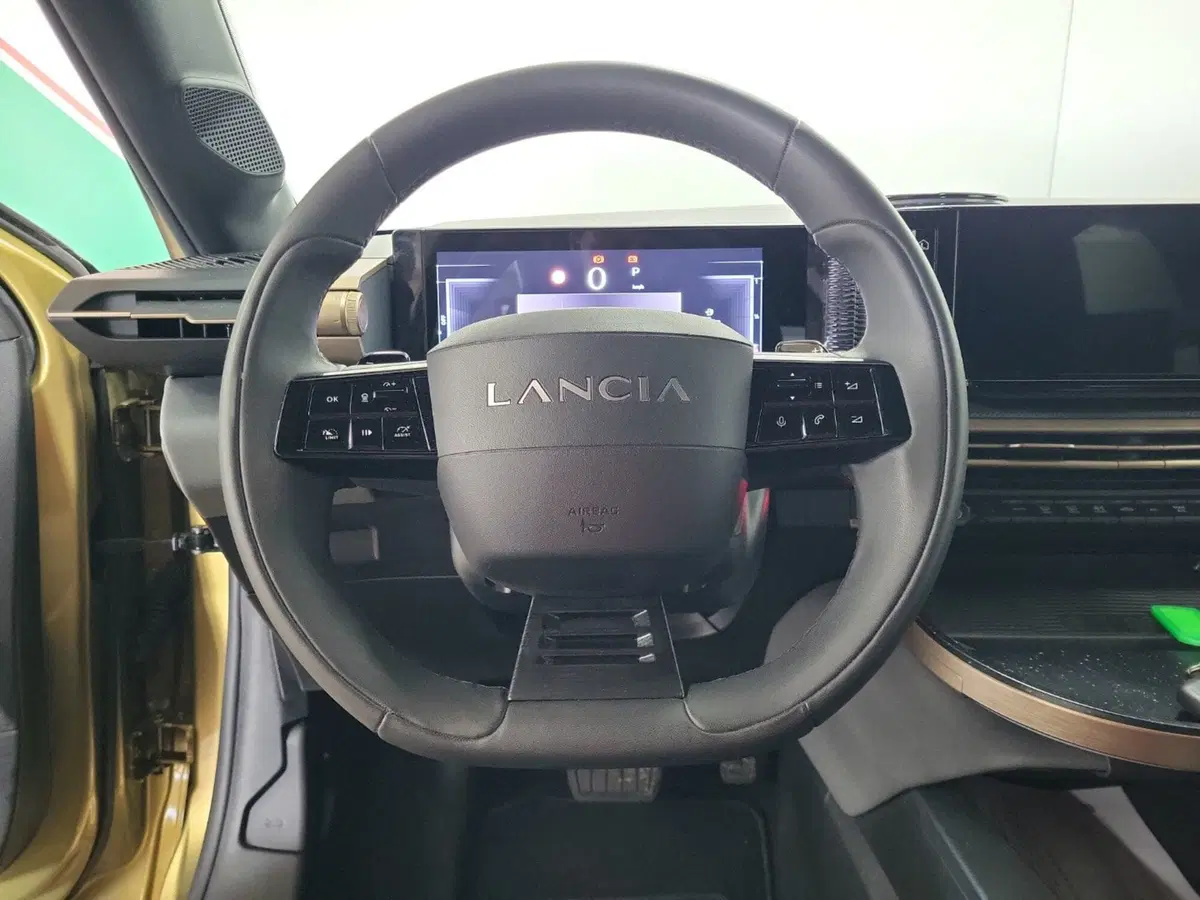 Lancia Ypsilon usata a Arezzo (12)