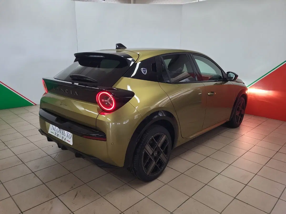 Lancia Ypsilon usata a Arezzo (4)