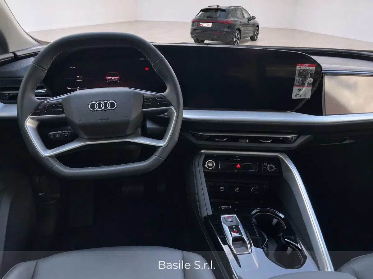 Audi Q5 nuova a Taranto (6)