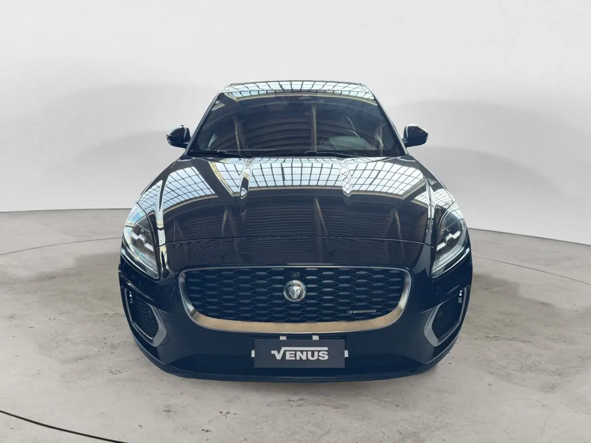 Jaguar E-Pace nuova a Monza e Brianza (2)