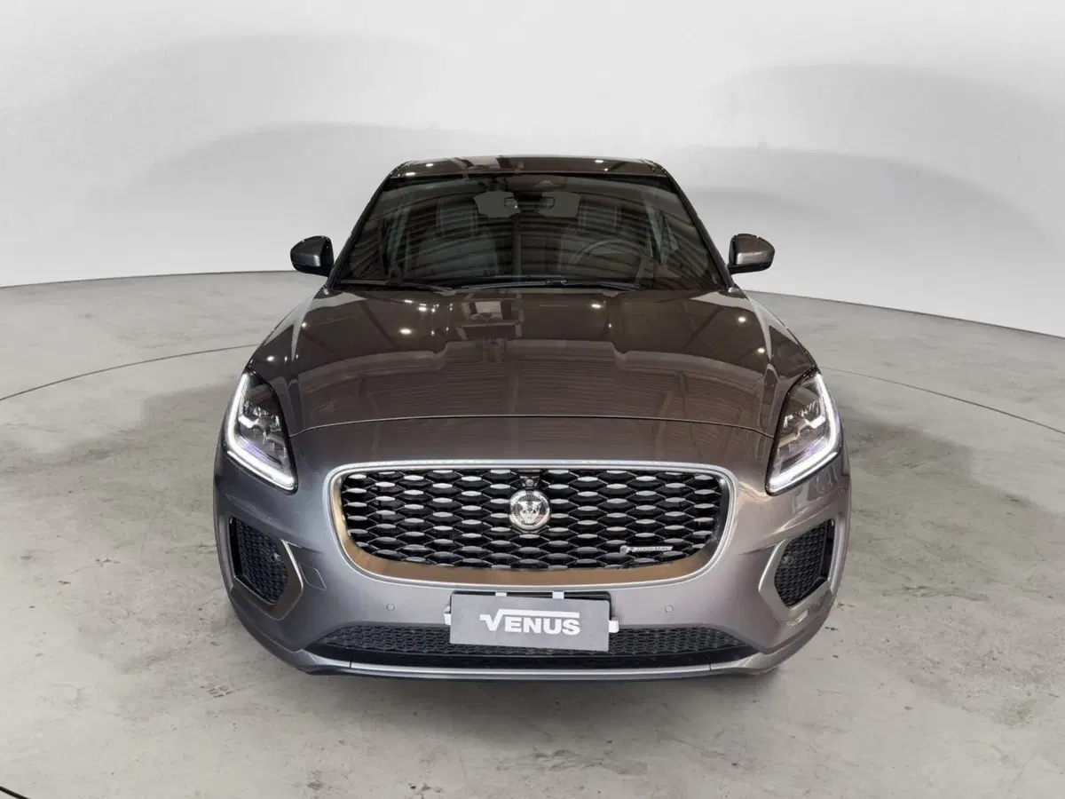 Jaguar E-Pace nuova a Monza e Brianza (2)
