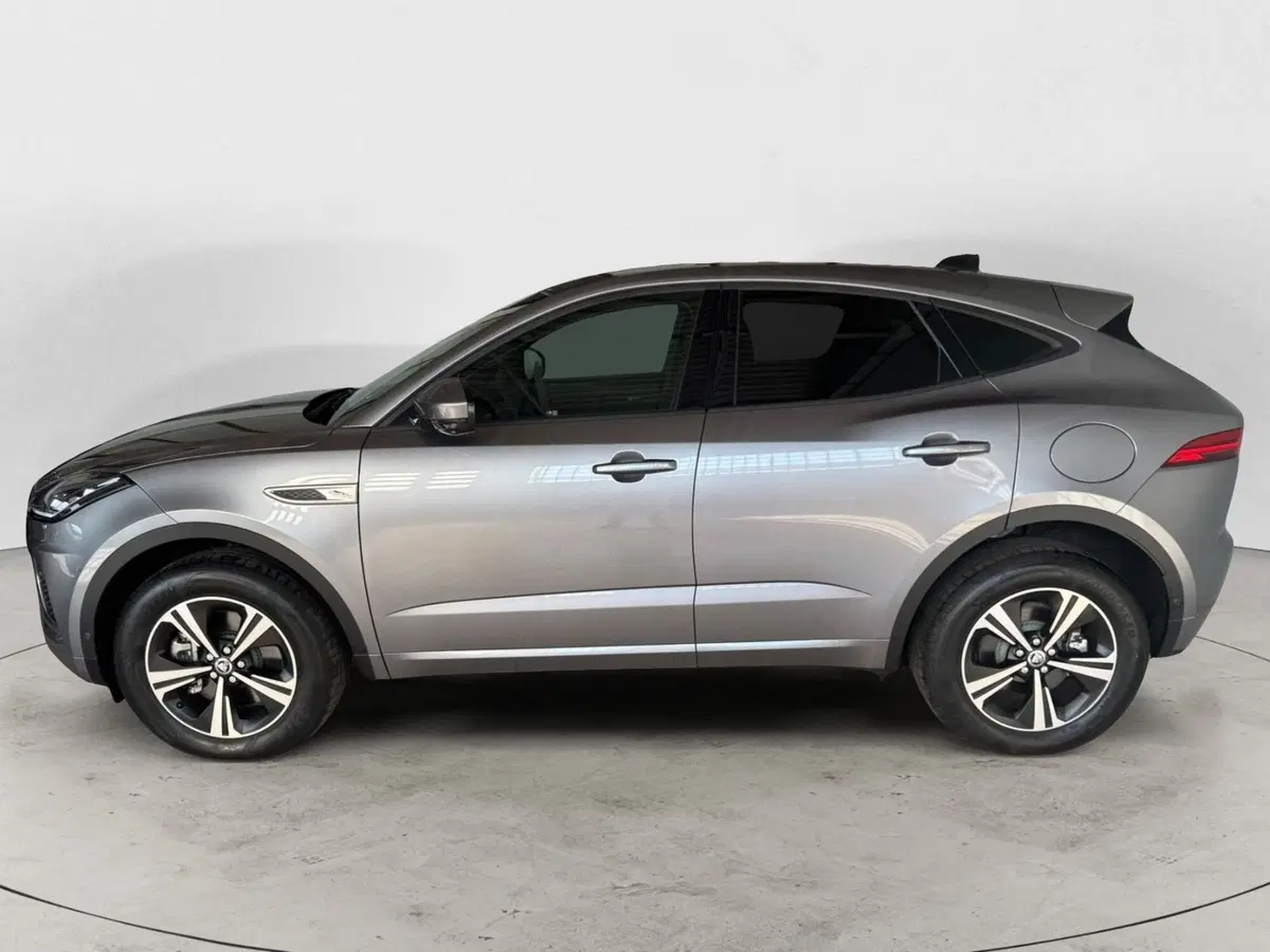 Jaguar E-Pace nuova a Monza e Brianza (4)