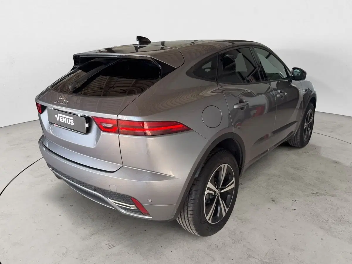 Jaguar E-Pace nuova a Monza e Brianza (7)