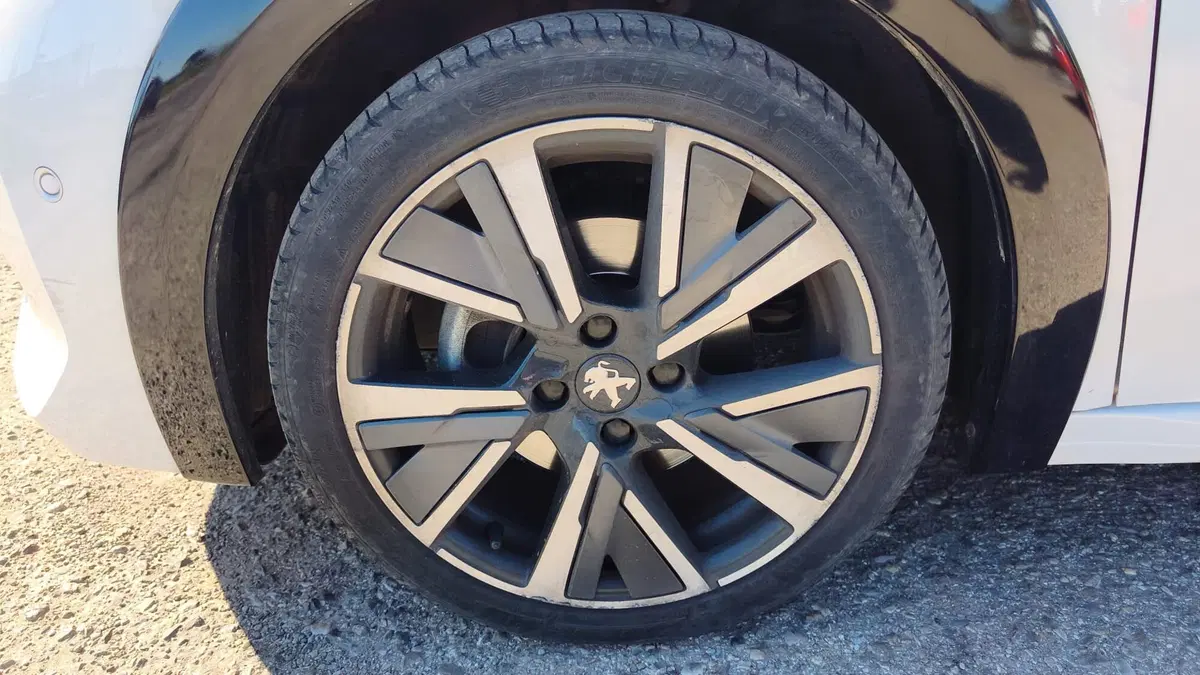Peugeot 208 usata a Firenze (5)