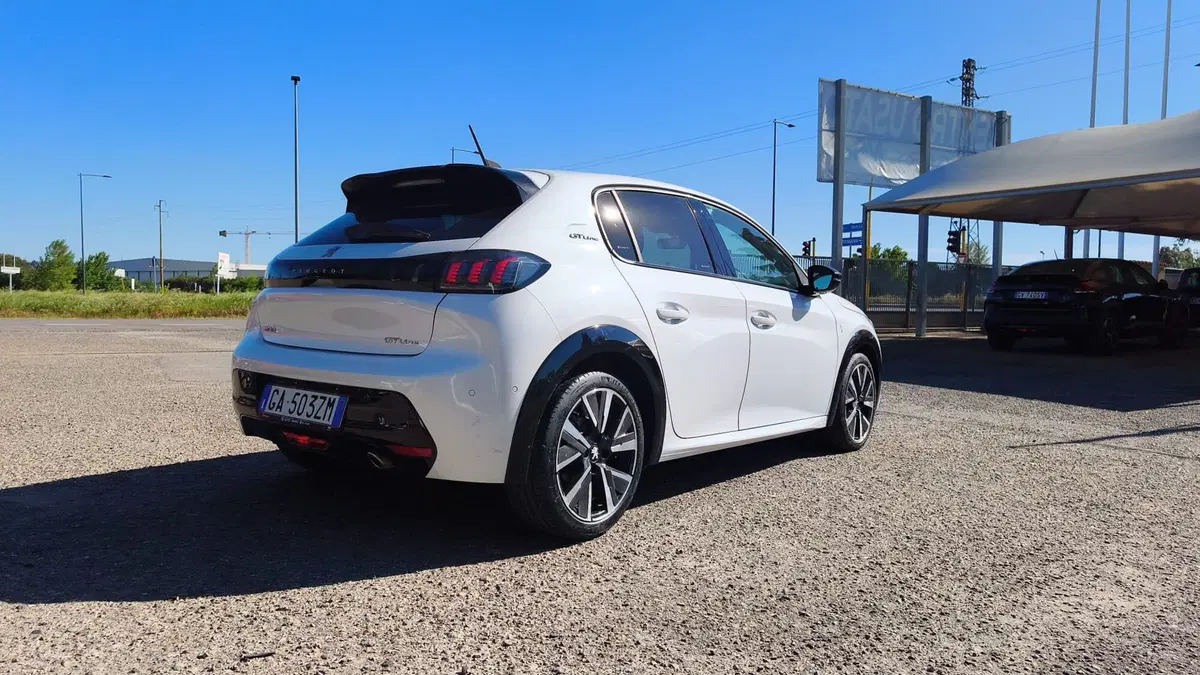 Peugeot 208 usata a Firenze (9)