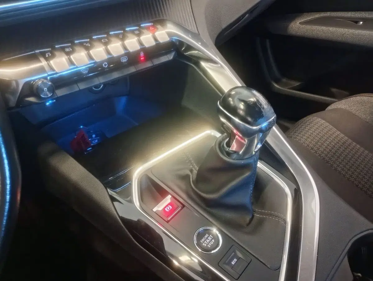 Peugeot 3008 usata a Rimini (11)