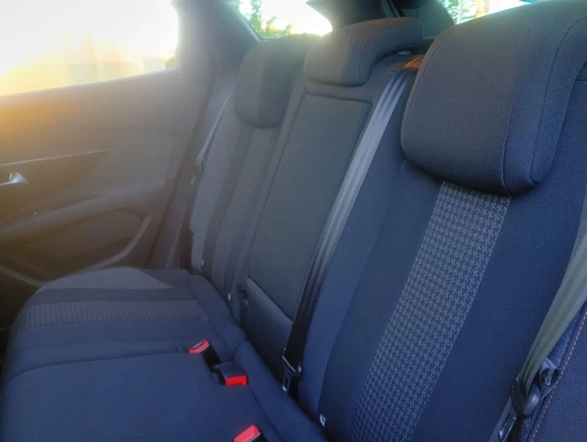 Peugeot 3008 usata a Rimini (15)