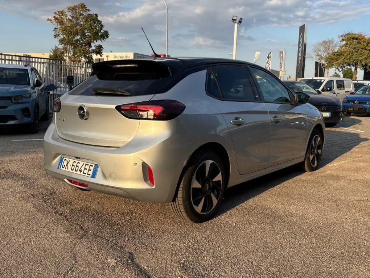 Opel Corsa-e usata a Foggia (13)