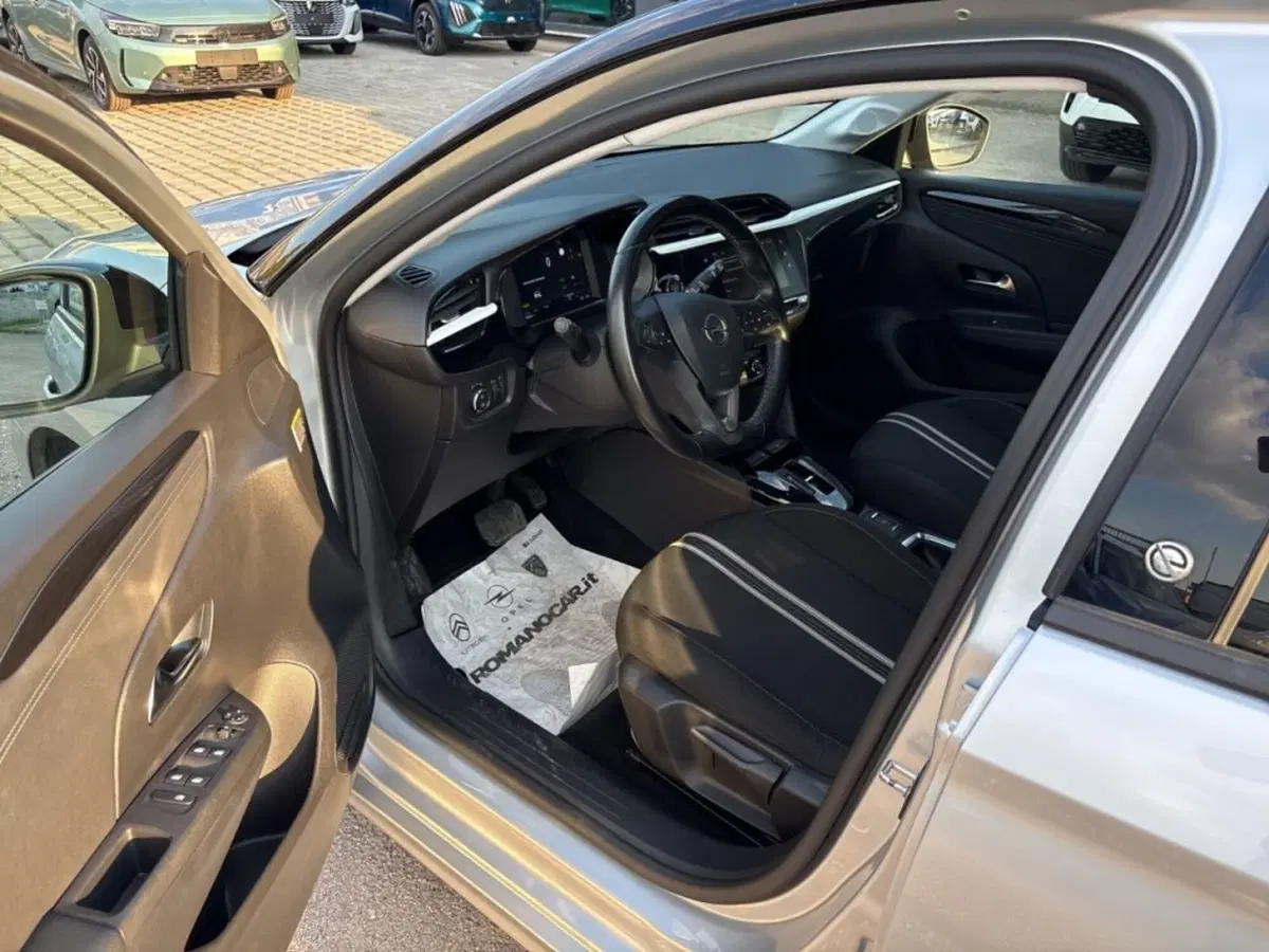 Opel Corsa-e usata a Foggia (15)