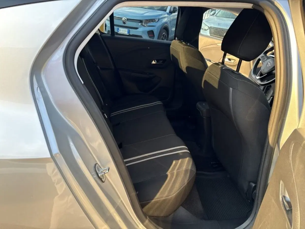 Opel Corsa-e usata a Foggia (18)