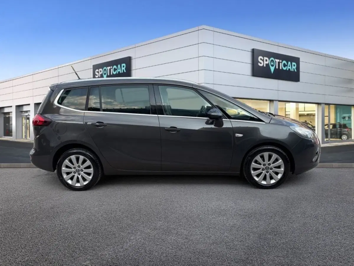 Opel Zafira Tourer usata a Foggia (4)