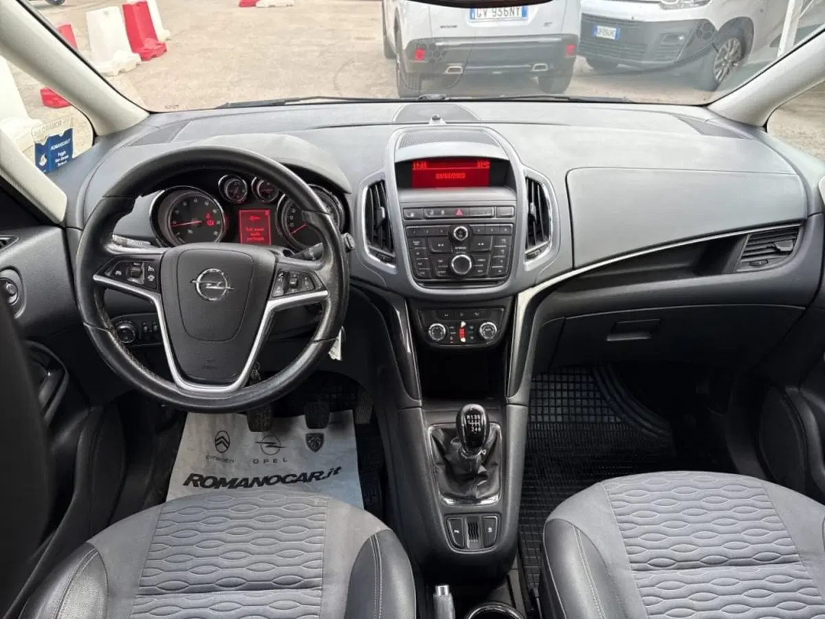 Opel Zafira Tourer usata a Foggia (8)