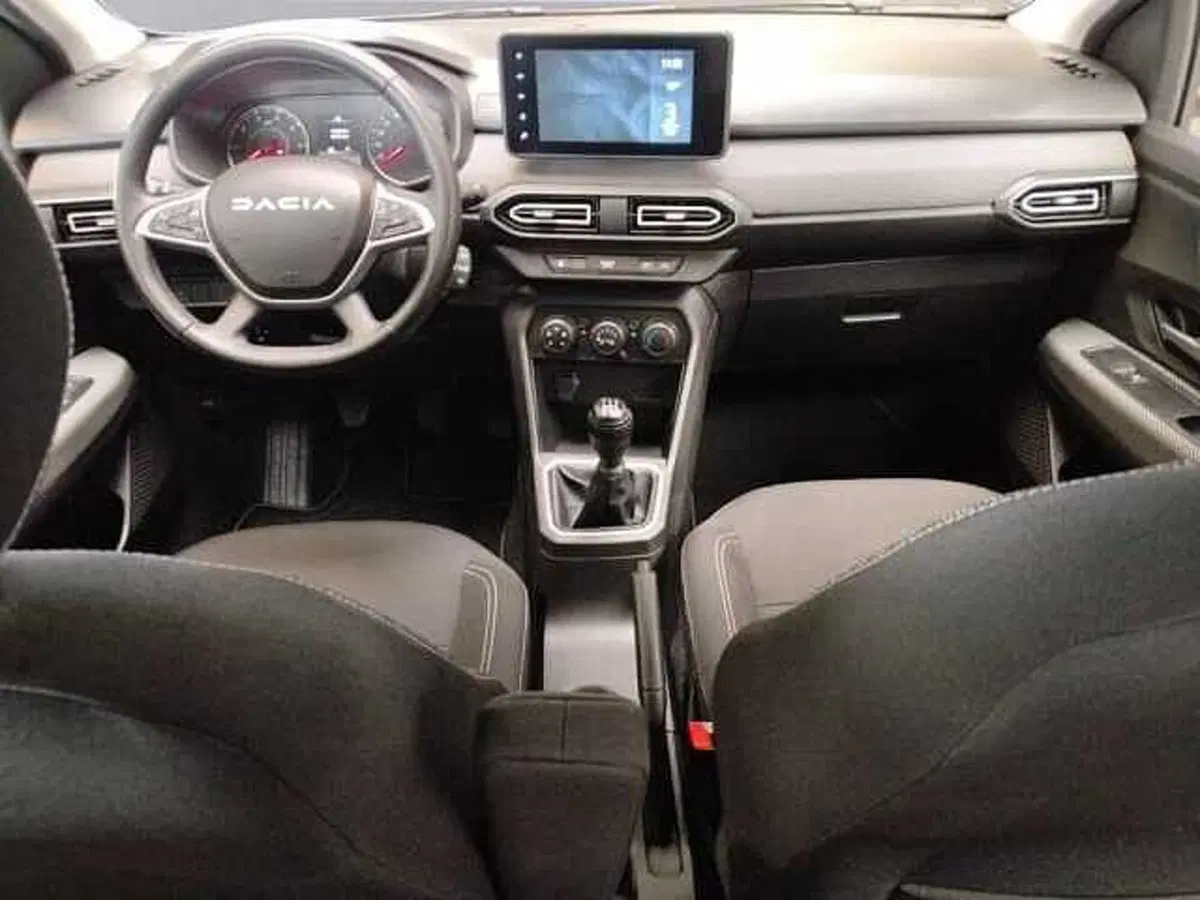 Dacia Sandero Streetway usata a Milano (11)