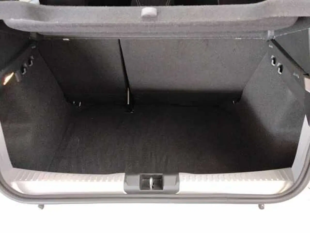 Dacia Sandero Streetway usata a Milano (15)
