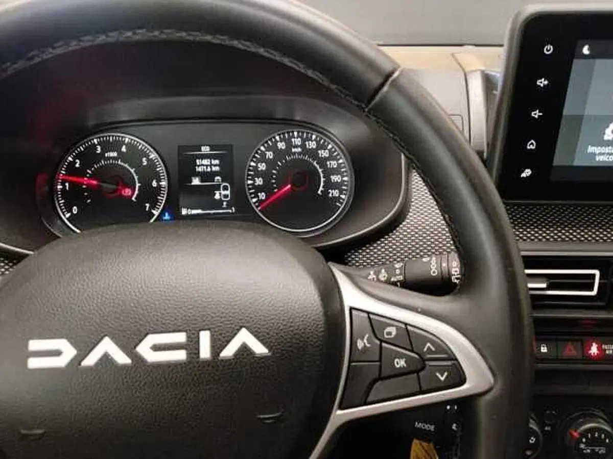 Dacia Sandero Streetway usata a Milano (18)