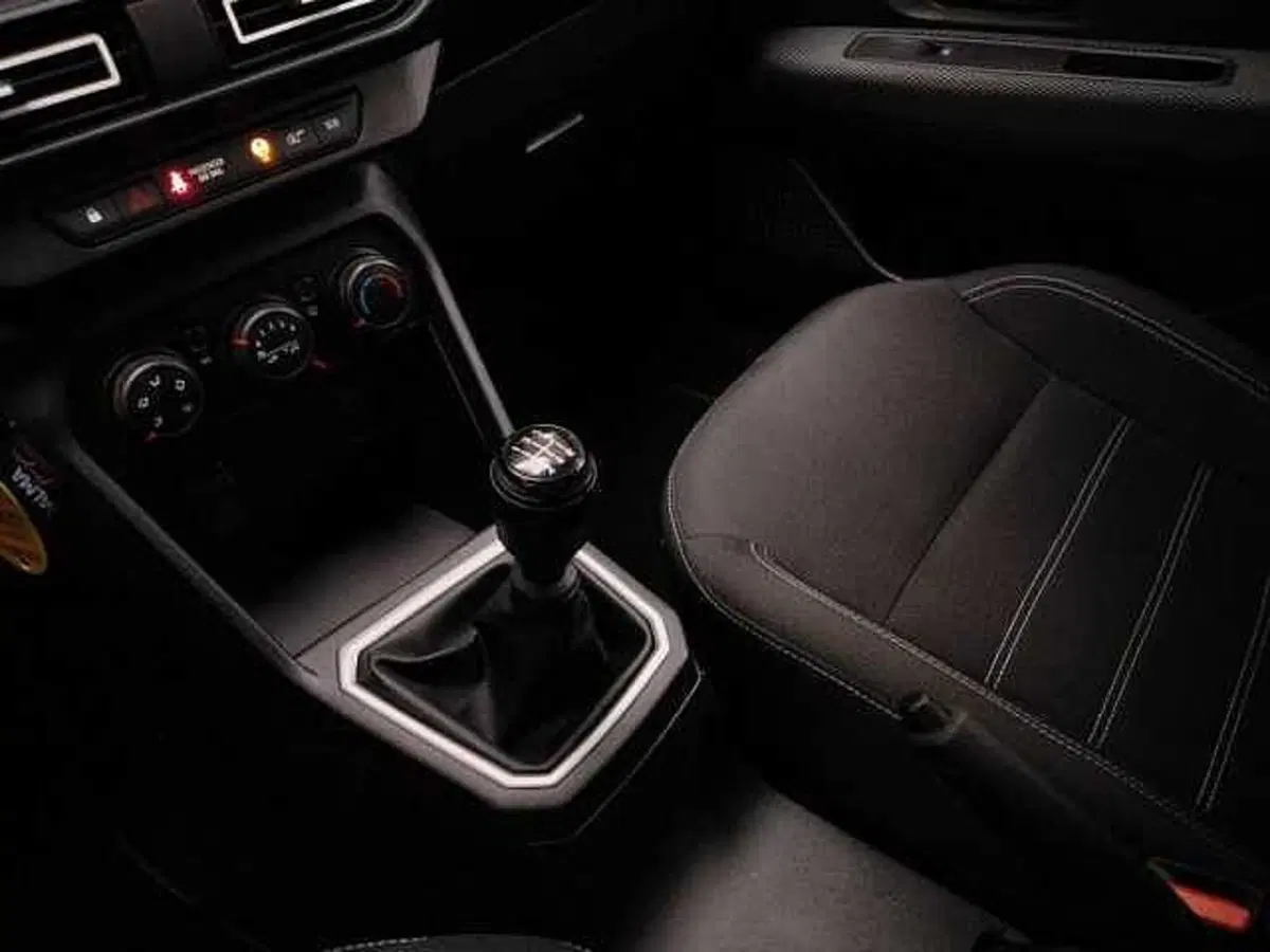 Dacia Sandero Streetway usata a Milano (19)