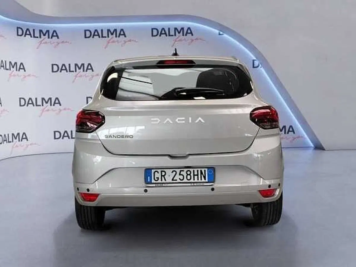 Dacia Sandero Streetway usata a Milano (4)