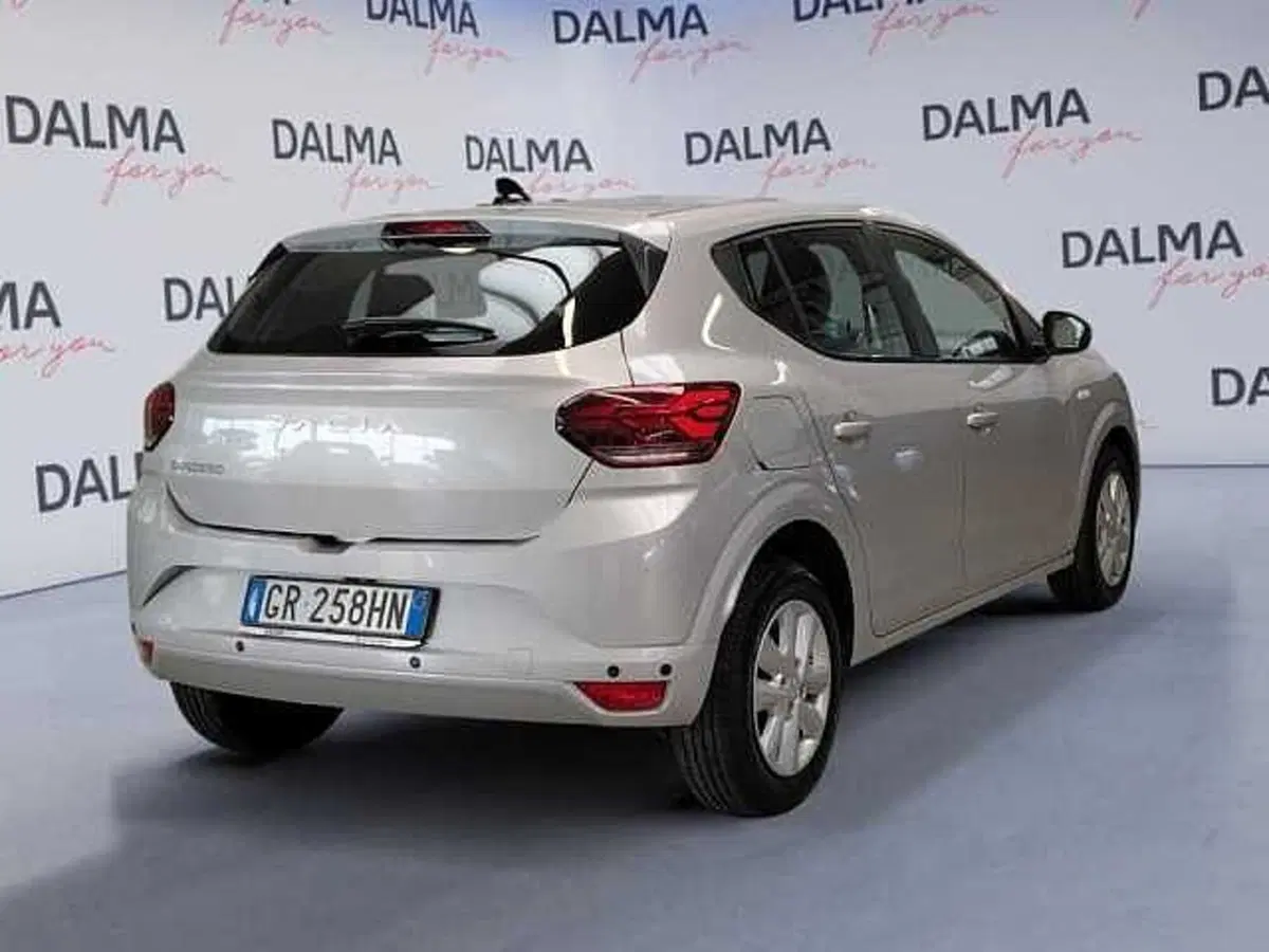 Dacia Sandero Streetway usata a Milano (5)