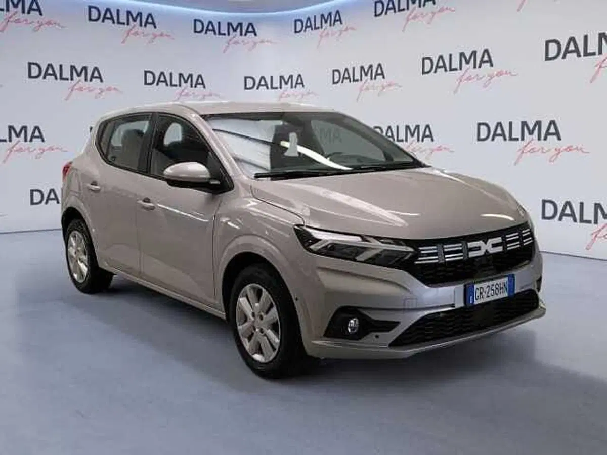 Dacia Sandero Streetway usata a Milano (7)