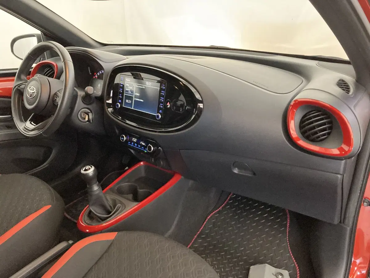 Toyota Aygo X usata a Foggia (16)