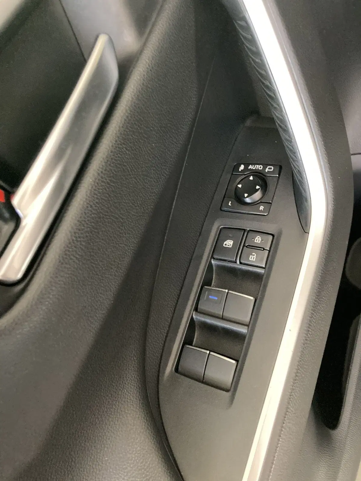 Toyota Rav4 usata a Foggia (8)