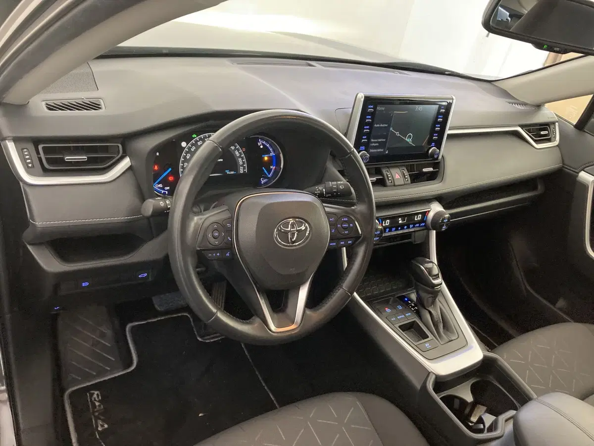 Toyota Rav4 usata a Foggia (9)