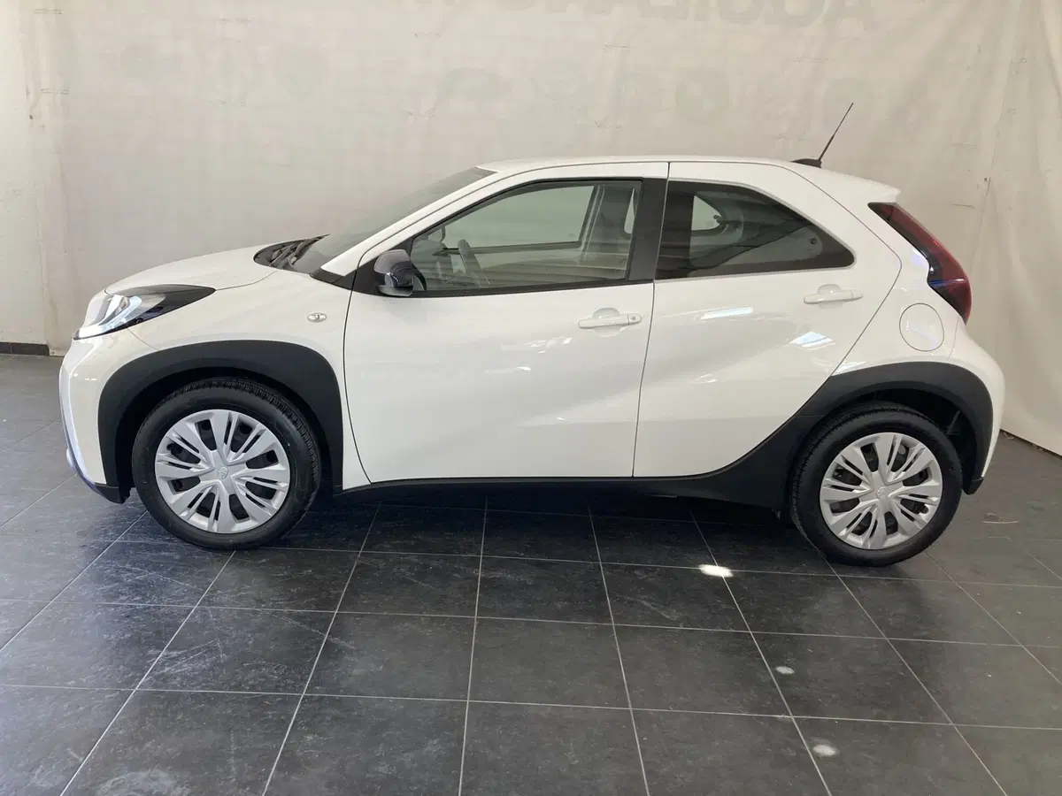 Toyota Aygo X usata a Foggia (4)