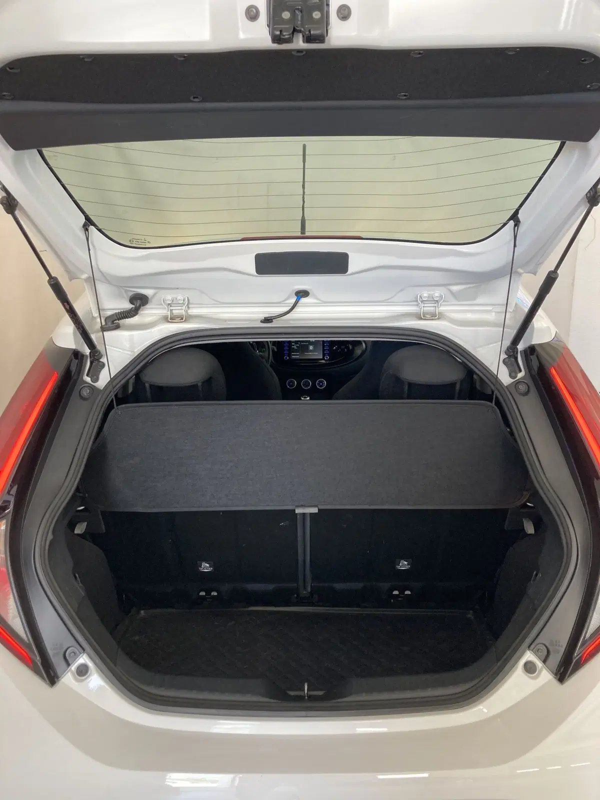 Toyota Aygo X usata a Foggia (8)