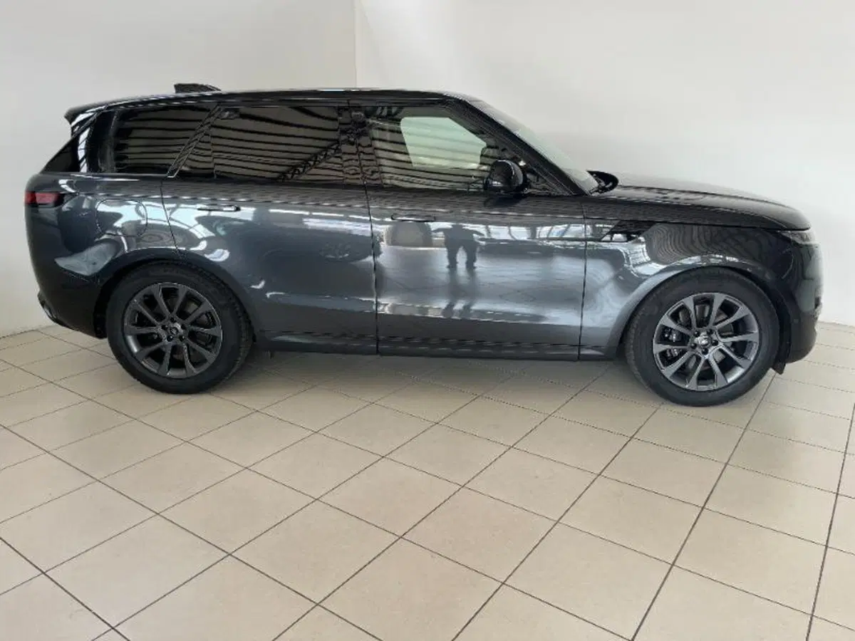 Land Rover Range Rover Sport usata a Venezia (6)