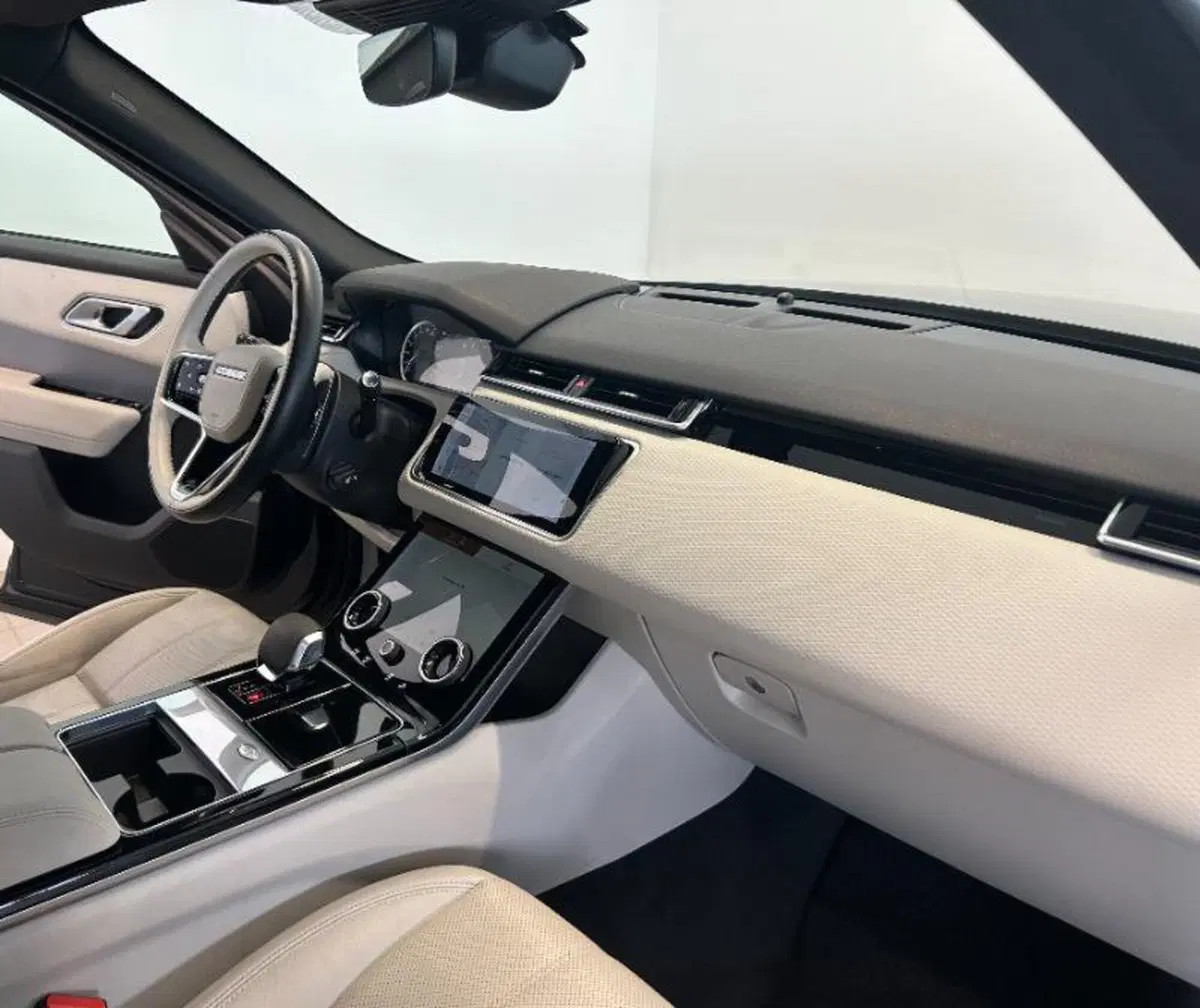 Land Rover Range Rover Velar usata a Venezia (12)