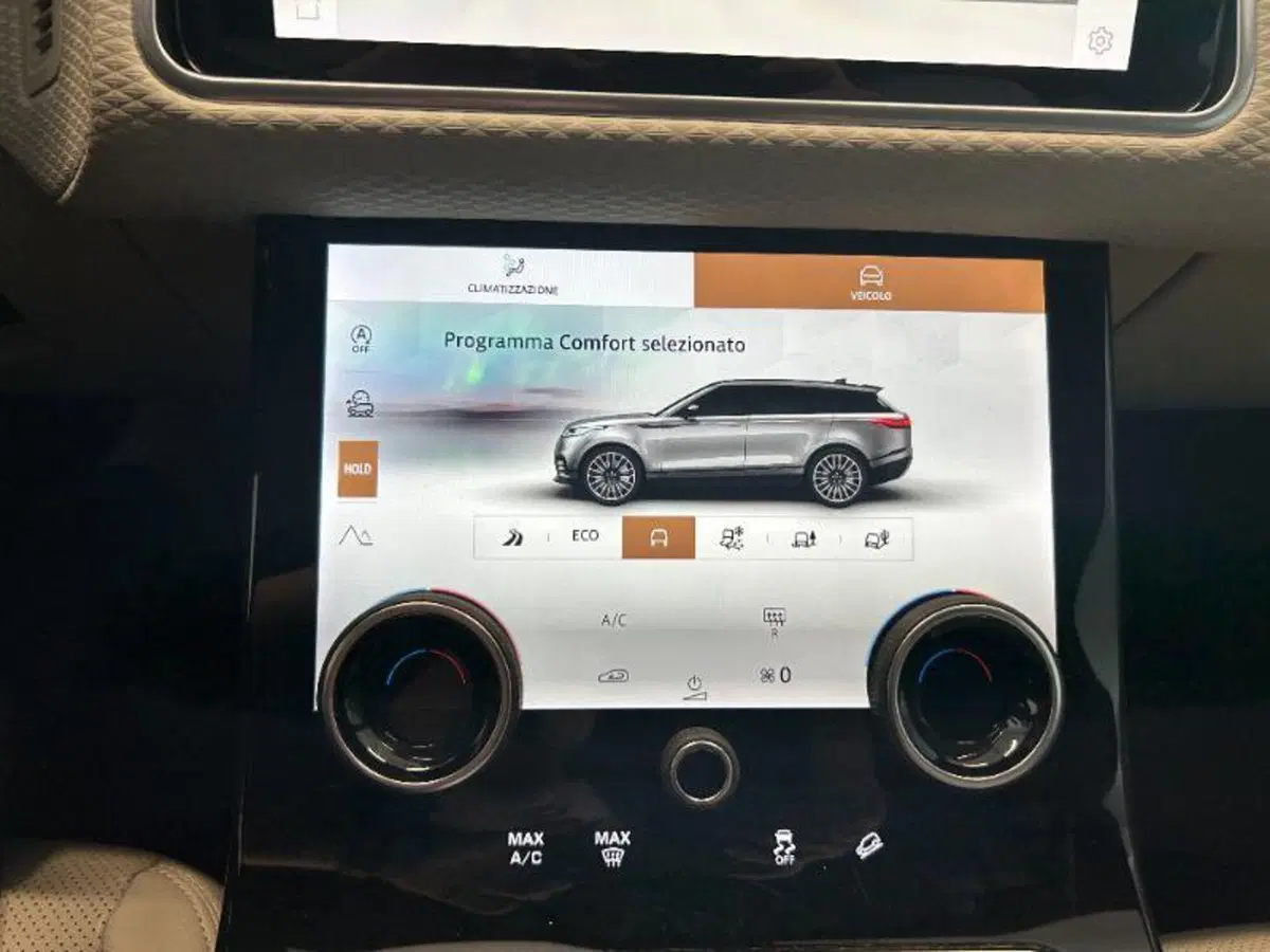 Land Rover Range Rover Velar usata a Venezia (20)