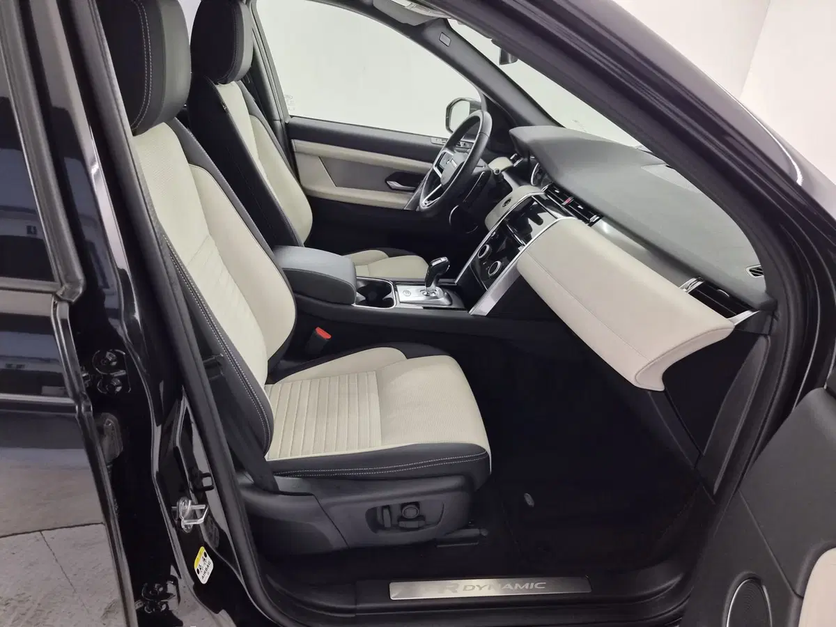 Land Rover Discovery Sport usata a Bergamo (4)