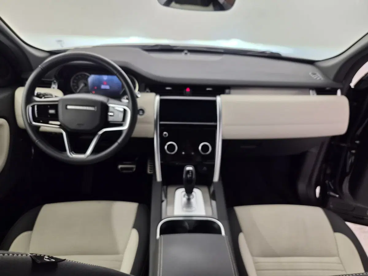 Land Rover Discovery Sport usata a Bergamo (6)