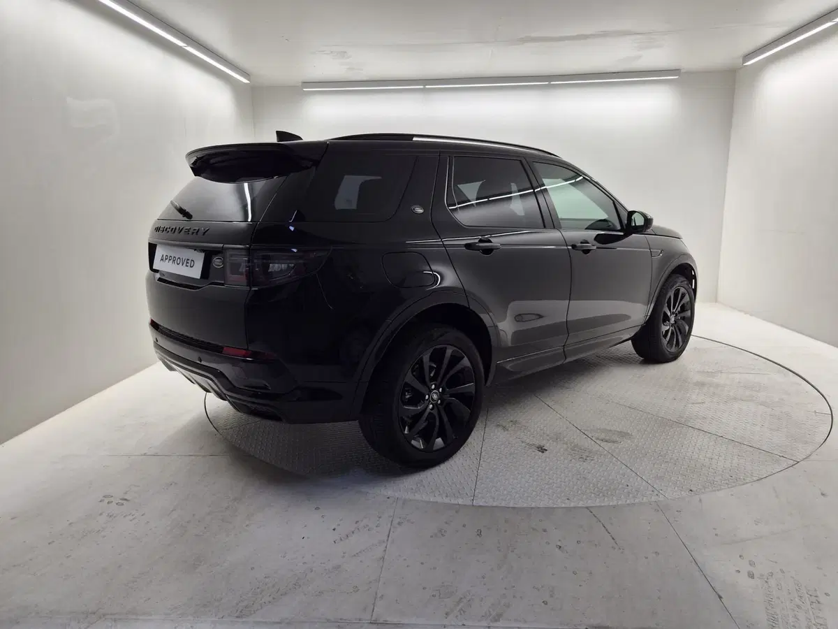Land Rover Discovery Sport usata a Bergamo (9)