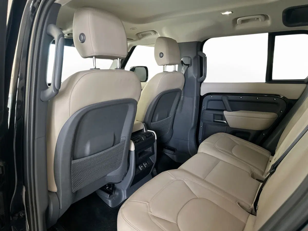 Land Rover Defender usata a Modena (13)