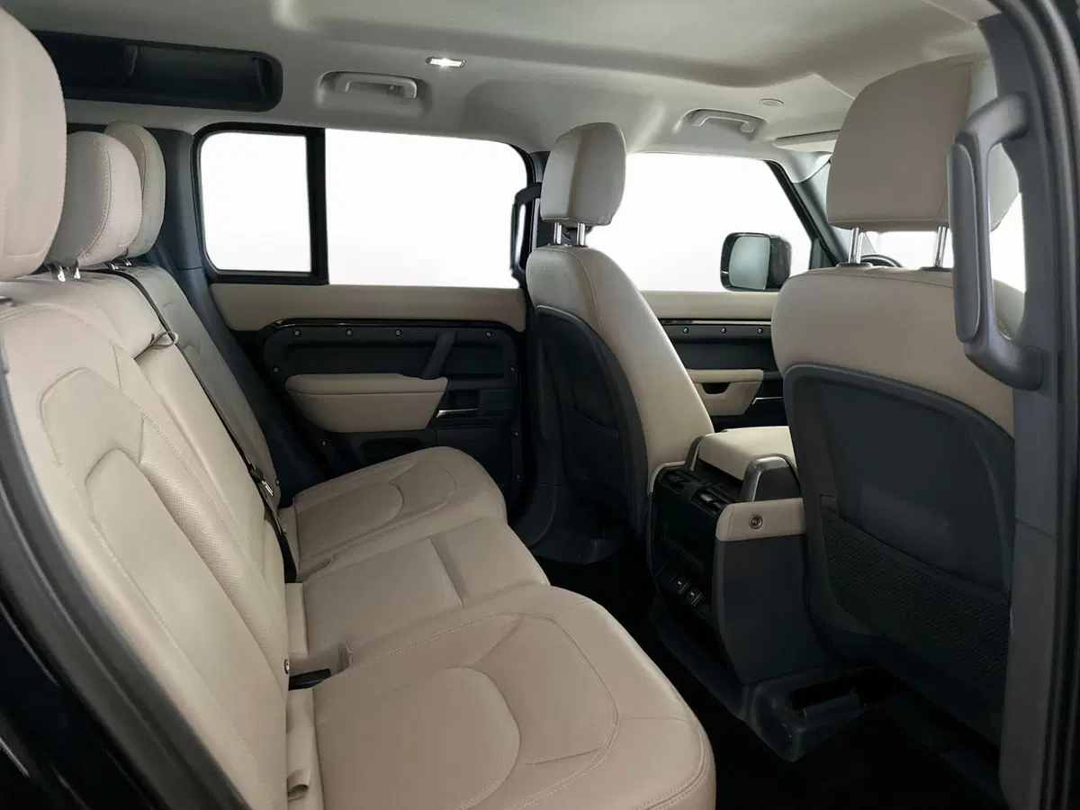 Land Rover Defender usata a Modena (14)