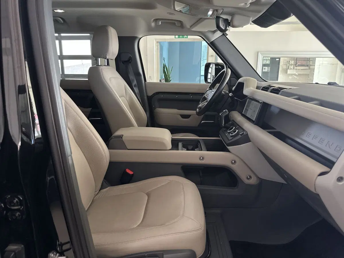 Land Rover Defender usata a Modena (16)