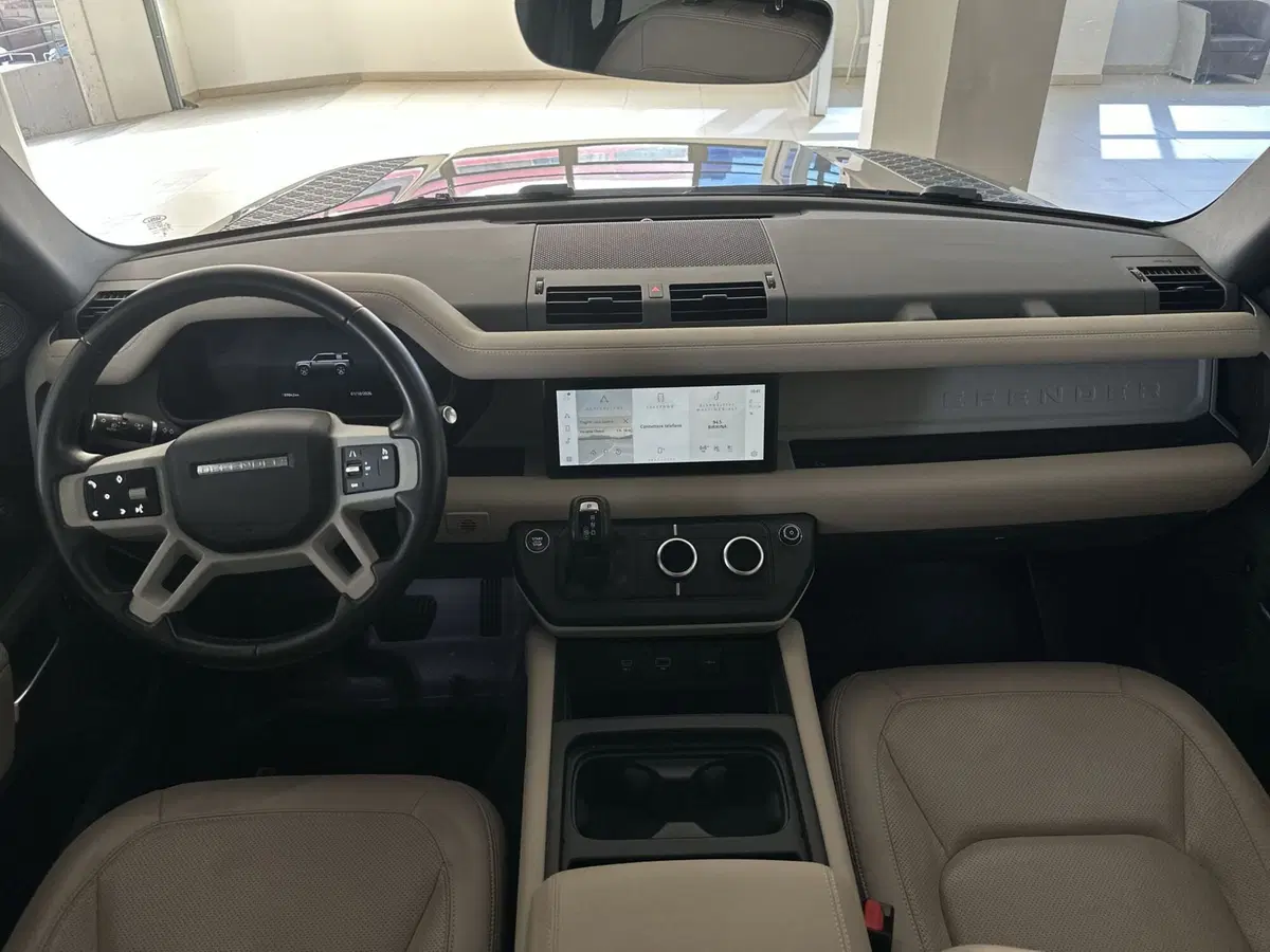 Land Rover Defender usata a Modena (17)