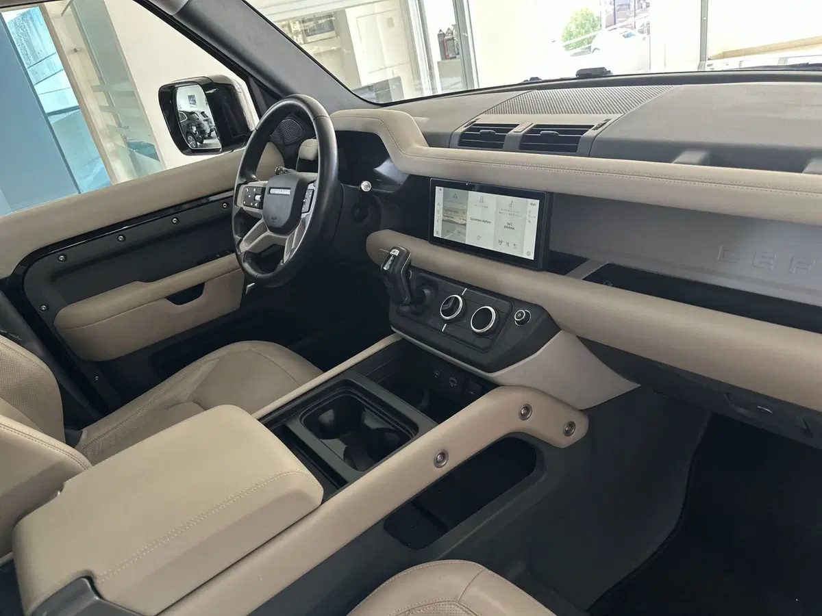 Land Rover Defender usata a Modena (18)