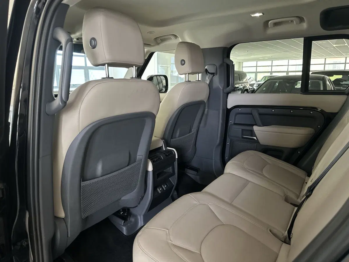 Land Rover Defender usata a Modena (20)