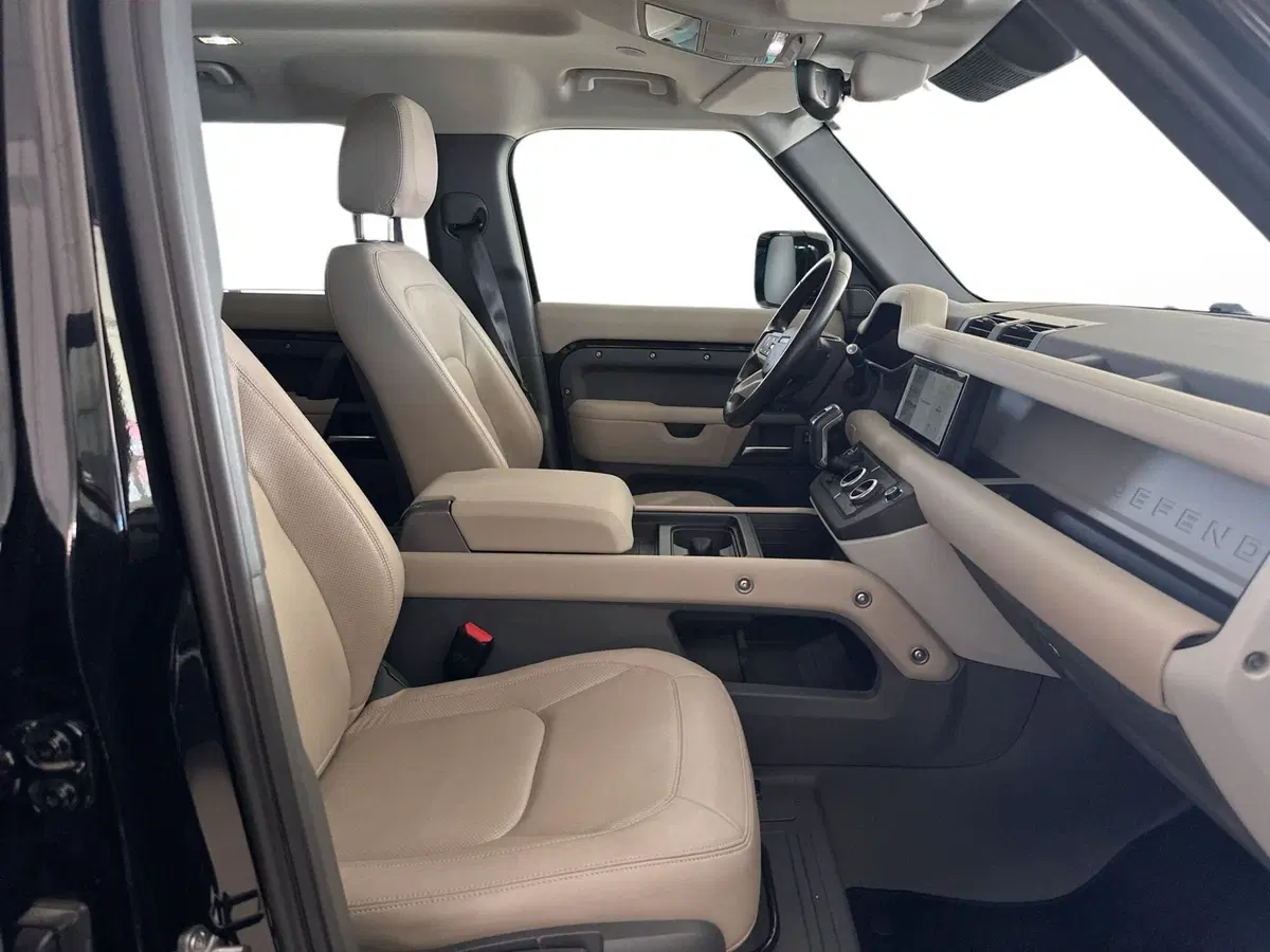 Land Rover Defender usata a Modena (9)