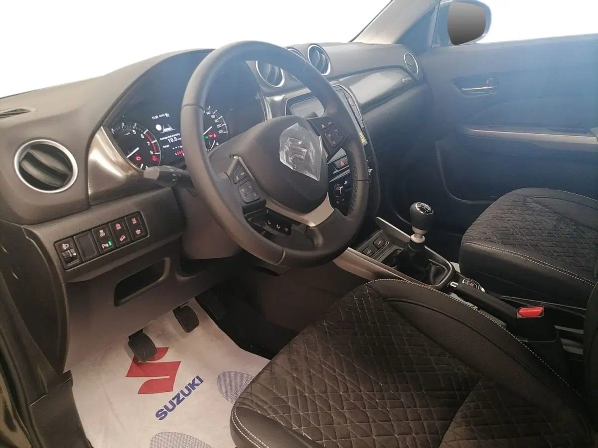 Suzuki Vitara nuova a Milano (6)