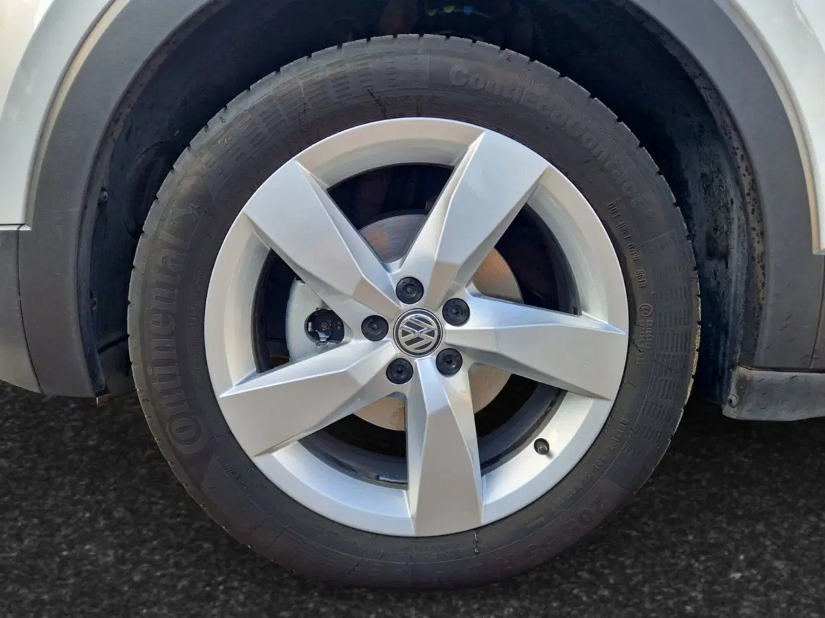 Volkswagen T-Cross usata a Siena (9)