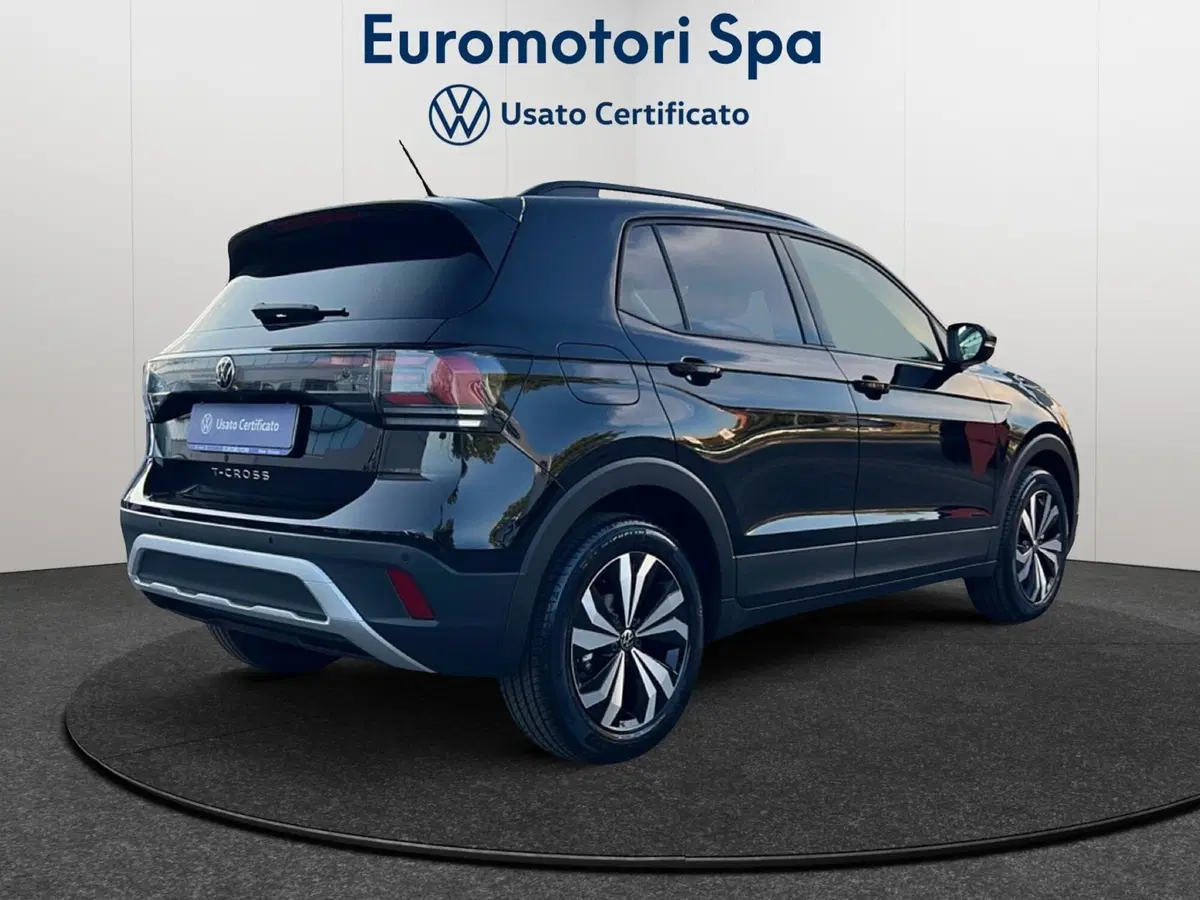 Volkswagen T-Cross nuova a Siena (5)
