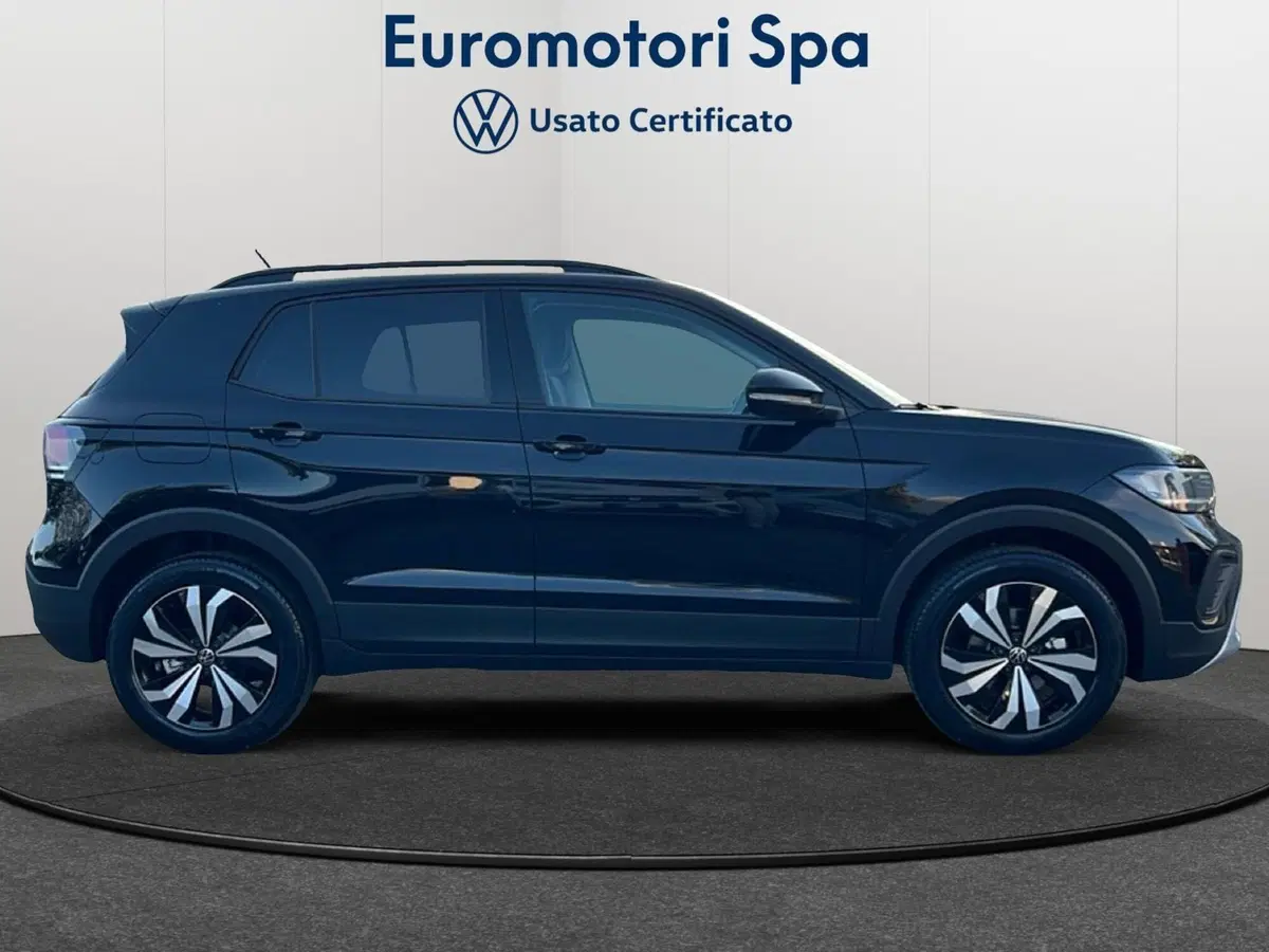 Volkswagen T-Cross nuova a Siena (6)