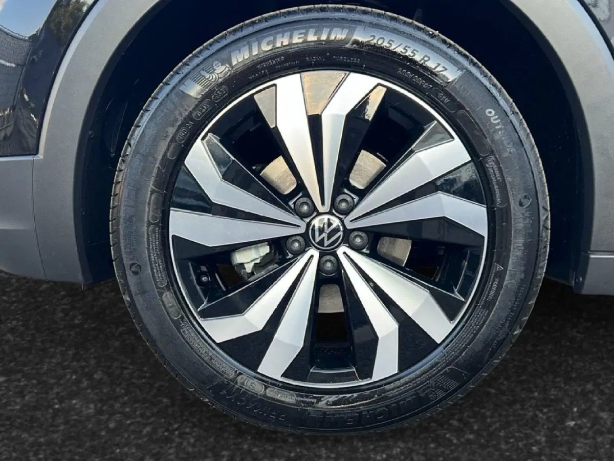 Volkswagen T-Cross nuova a Siena (9)