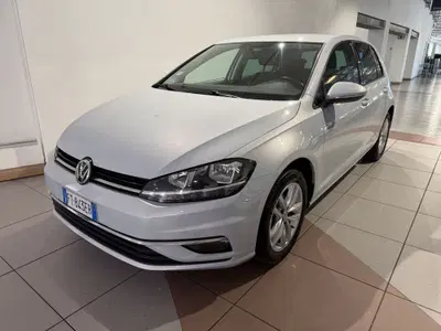 Volkswagen Golf 1.0 TSI 115 CV 5p. Business BlueMotion Technology del 2019 usata a Genova