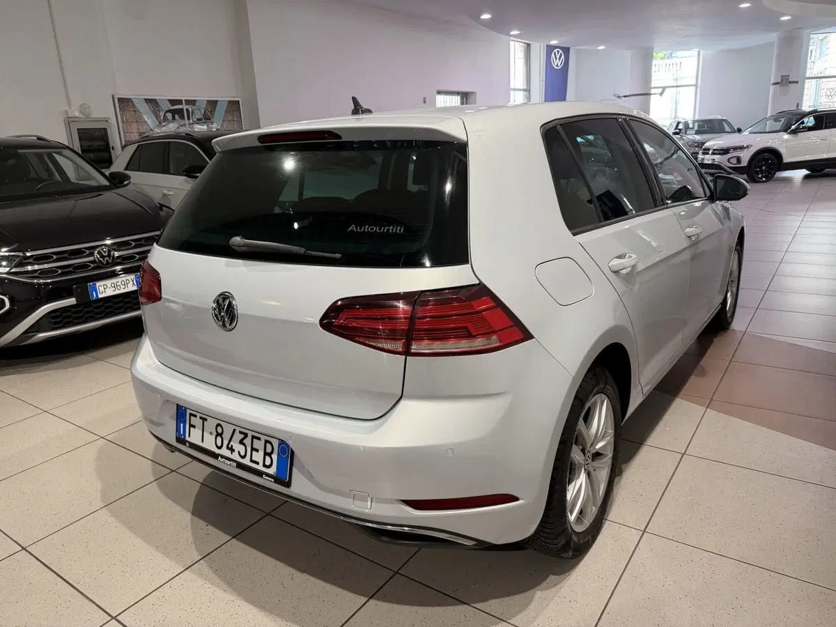 Volkswagen Golf usata a Genova (5)