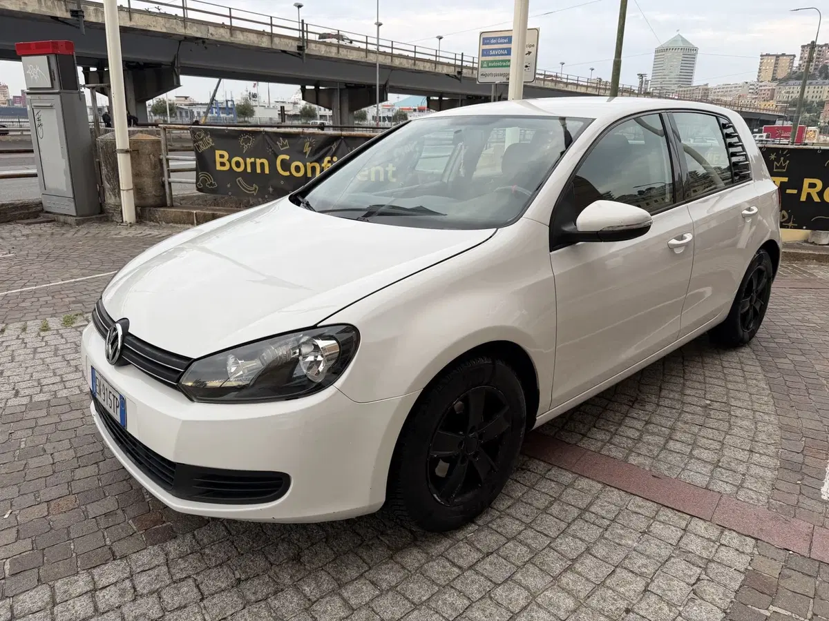 Volkswagen Golf usata a Genova